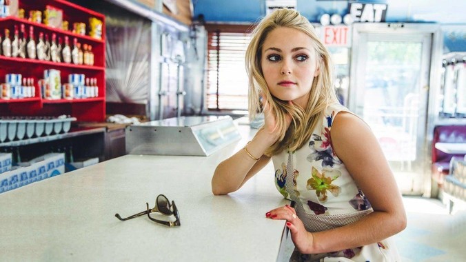 网友称在桔子水晶酒店洗漱包内发现用过的 四联检测盒，具体是怎么回事？酒店要承担哪些责任？